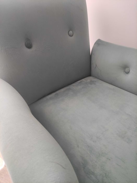 Ótimo estado! cadeira e banco comprido com arrumação