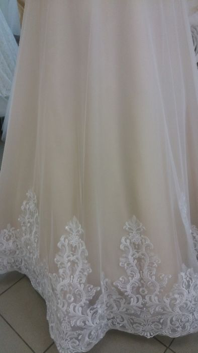 suknia ślubna cappuccino