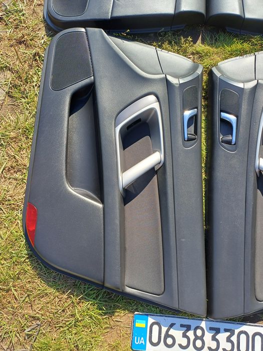 Subaru Legacy 4 03-09r рест дверні карти обшивки дверей