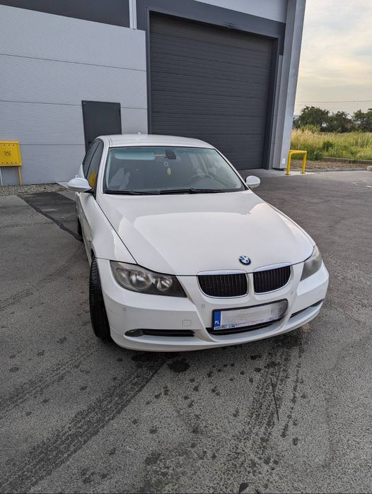 BMW Seria 3  320i automat