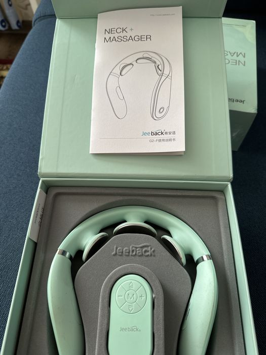 Массажер для шеи фирмы Jeeback