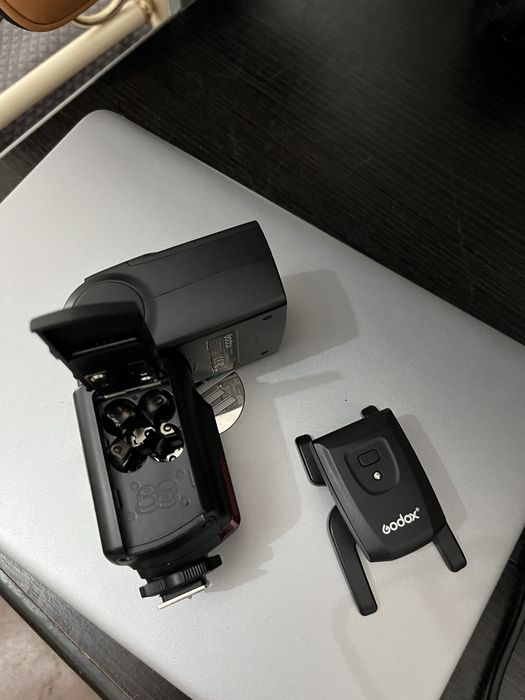 Godox Universal Flash64283924851074122
