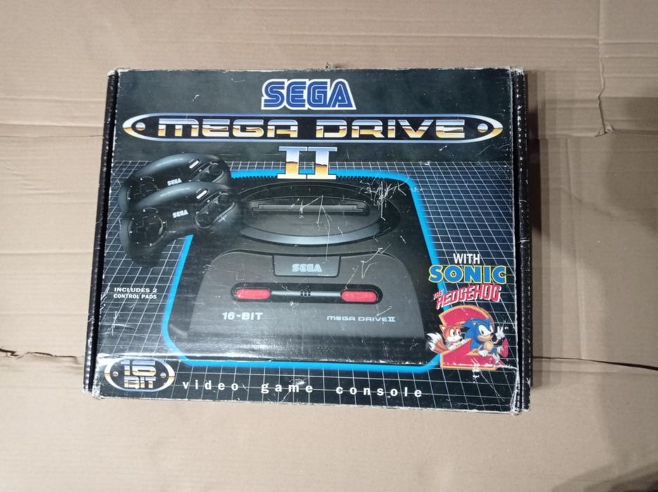 Sega Mega Drive II w pudelku oryginalnym