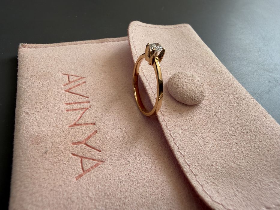 Anel Solitário em Ouro 18K (AU750) com Diamante Natural – Certificado Gemológico