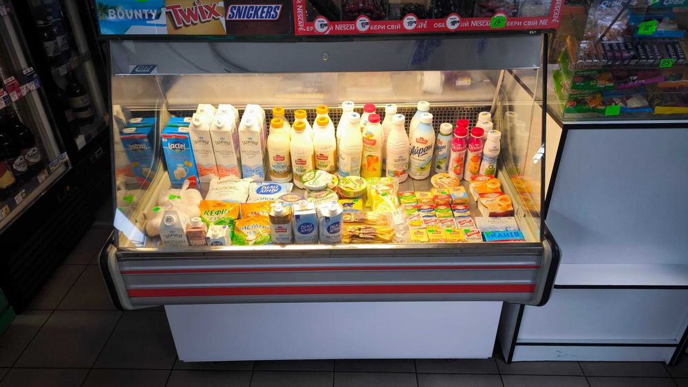 Продам холодильну вітрину Cold W 18 ІІ K/