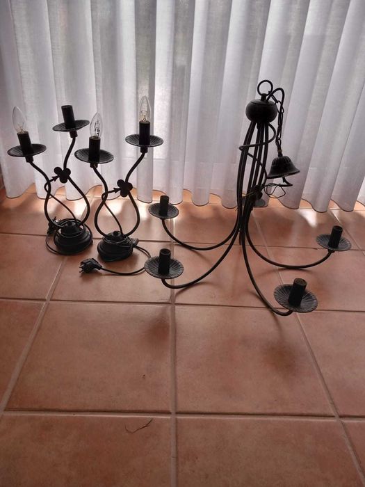 Candeeiro de mesa e de teto