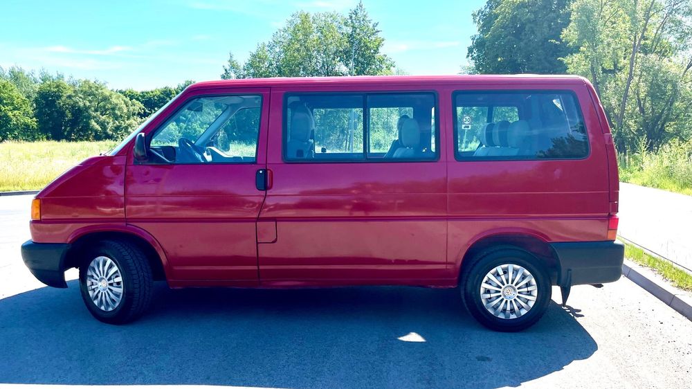 Volkswagen Transporter  VW T4 2.5 TDI R5 (88 KM) ZDROWY bez rdzy Salon PL niski przebieg