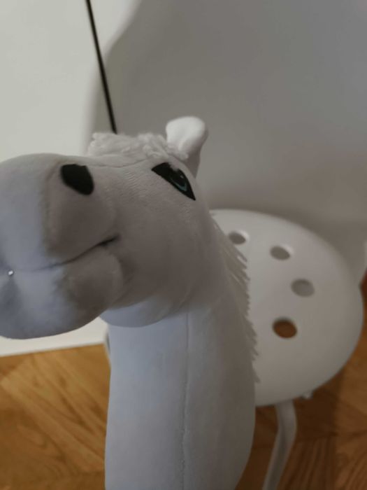 Hobby horse koń na patyku biały