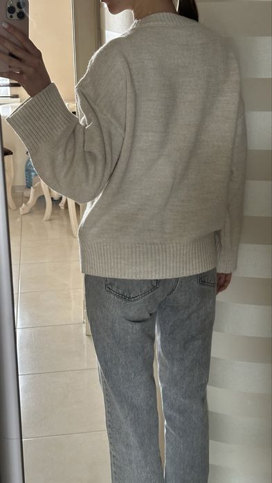 Жіночій теплий світер