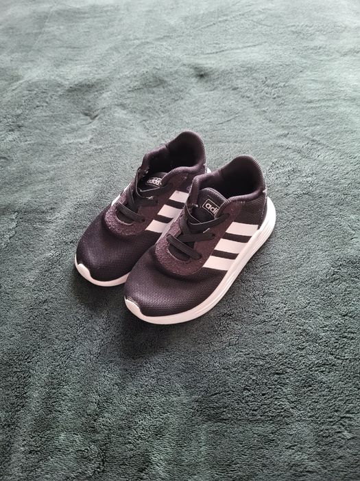 Adidas buty sportowe 24