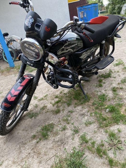 Продаю мостанг 125