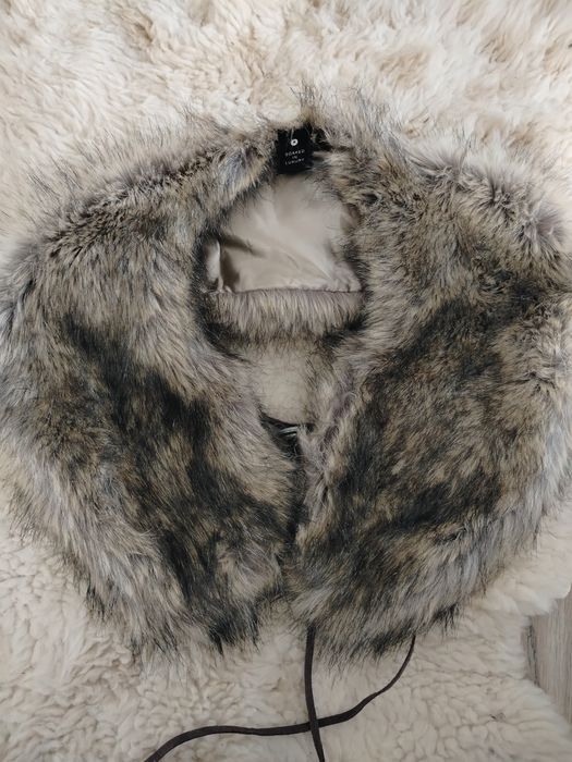 Piękny kołnierz damski elegancki zapinany naturalne futro  luxury