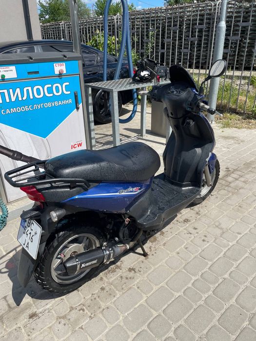 Скутер sym orbit 150, з кастомним вихлопом akrapovic