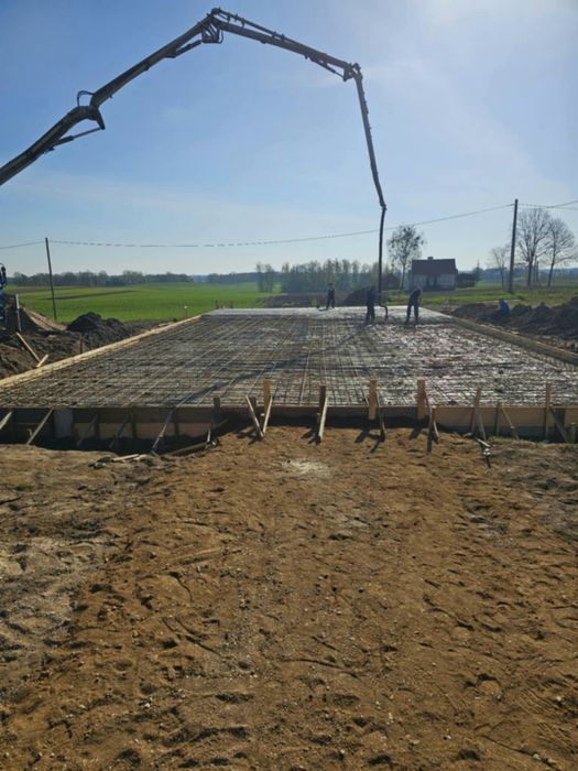 Płyty fundamentowe, pokrycia dachowe, obory, chlewnie, budowa domów, wymiana pokryć z eternitu.