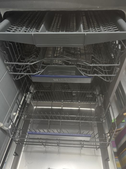 Máquina de Lavar Loiça Siemens Home Connect SN23EC14CE – BlackInox