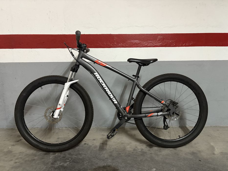 Bicicleta ST120 com algumas alterações para manobra