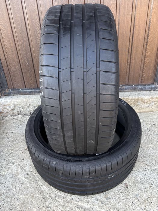 Шини Bridgestone 285/35 R22