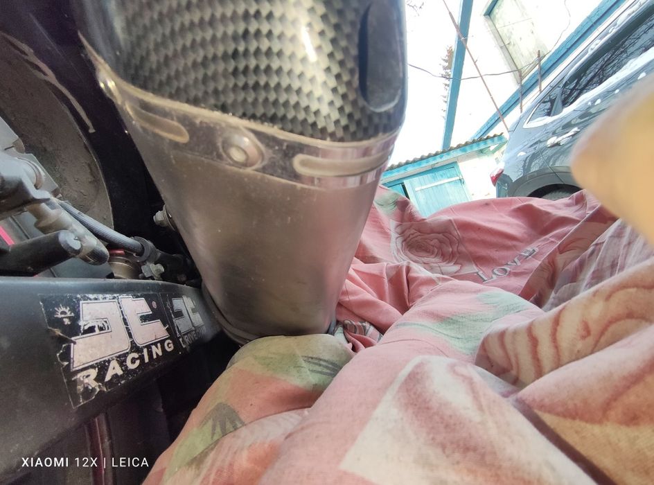 Продам трубу Akrapovic Б/У состояние 9/10