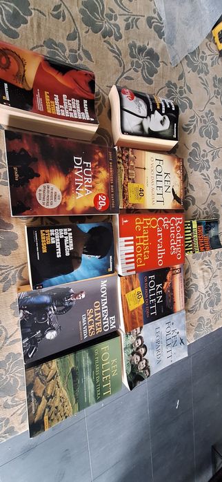 Livros como novos para venda entrega gratuita.