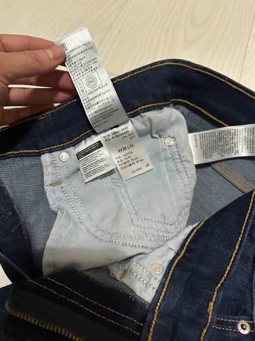 Джинси Levis 724 high rise straight, розмір 28