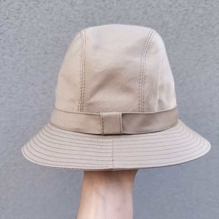 Bucket hat Burberry’s Archive Beige Vintage kapelusz beżowy krata