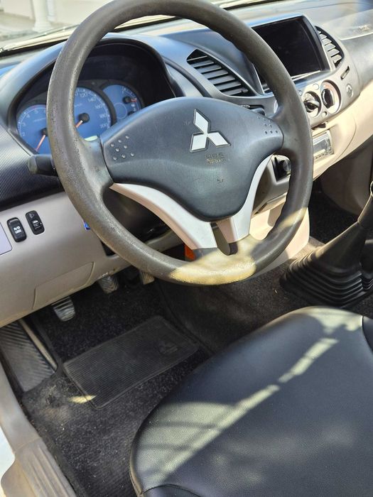 Mitsubichi L200 2.5 DI-D 4X4 Cab. Simp. 2L