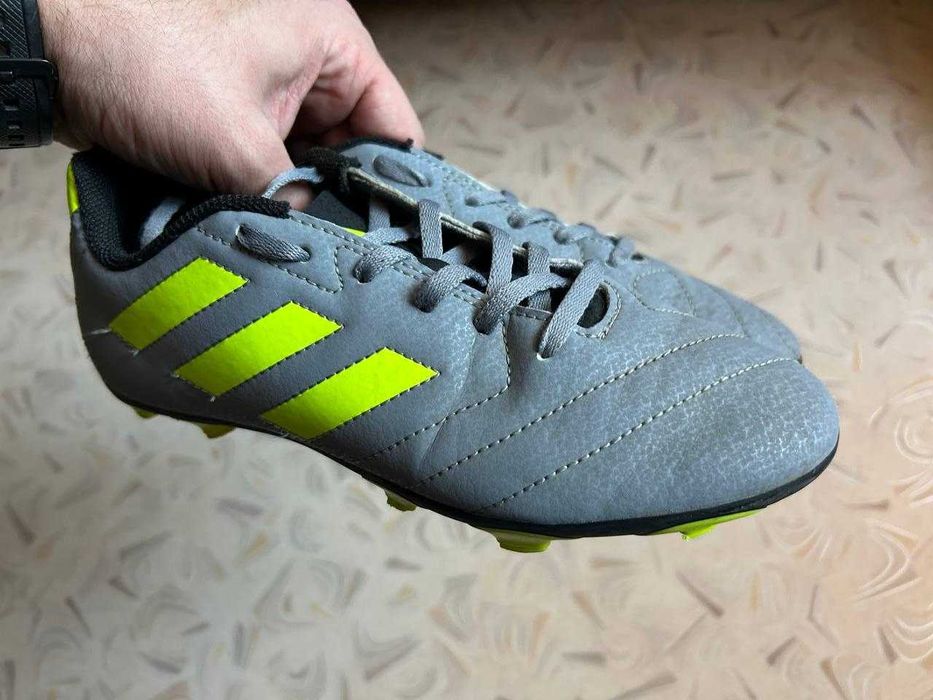 Бутсы Adidas 37р (23 см)