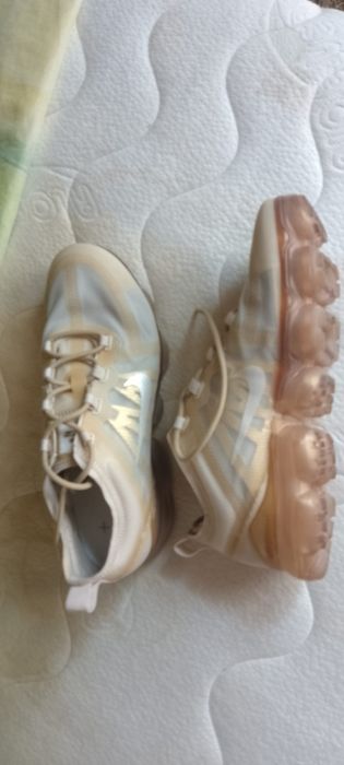 Nike vapormax бежевые