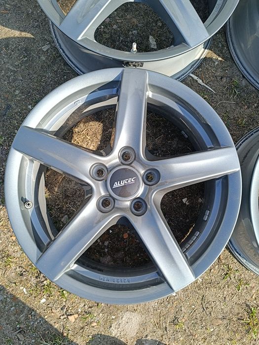 Felgi Aluminiowe ALUTEC 17” – komplet 4 szt.
