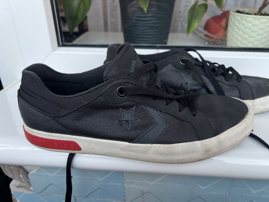 Продам чоловічі кеди Converse cons 41