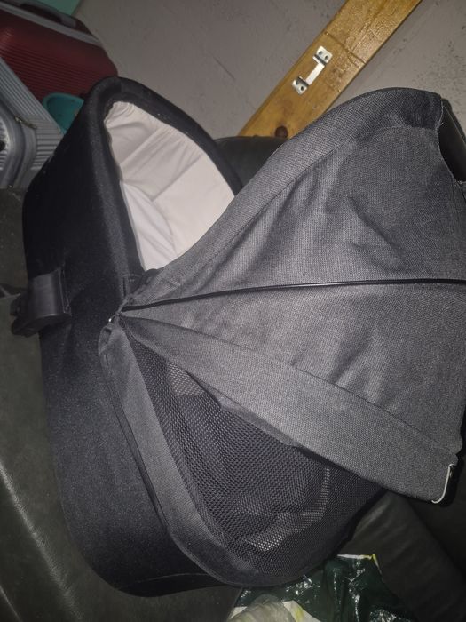 Para doação (Ninho de bebê) (Moisés)