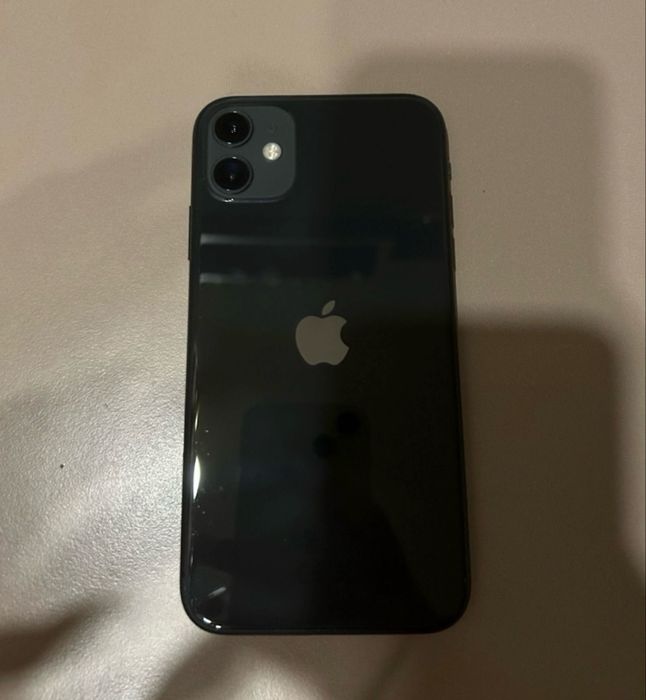 Продам iPhone 11