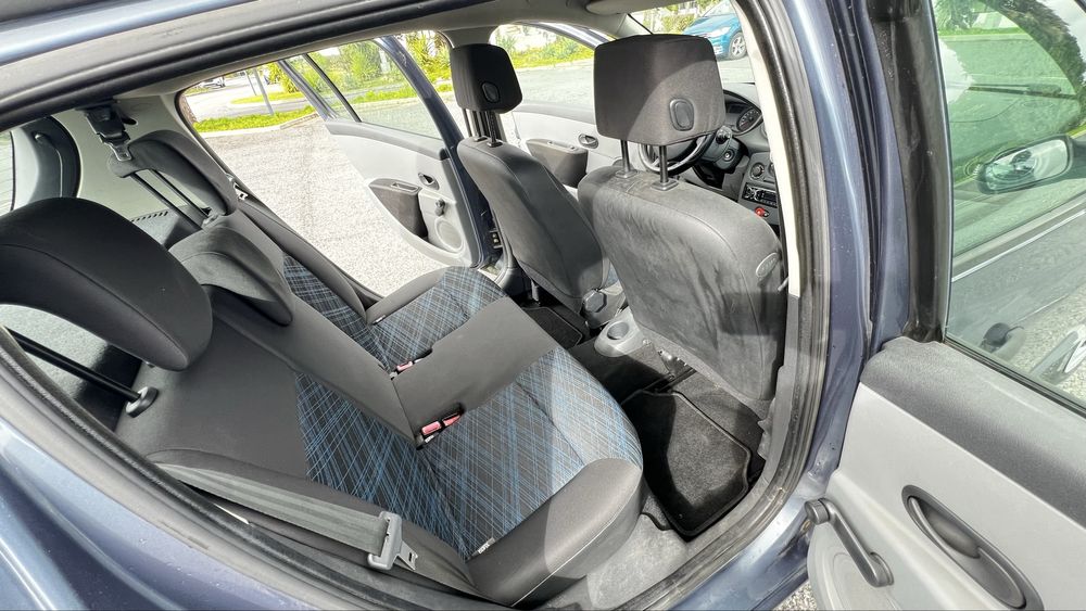 Renault Clio III 1.2 16V Confort – Nacional – Apenas 114.000 km