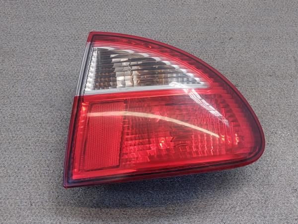 Right Headlight SEAT Leon (1M1)