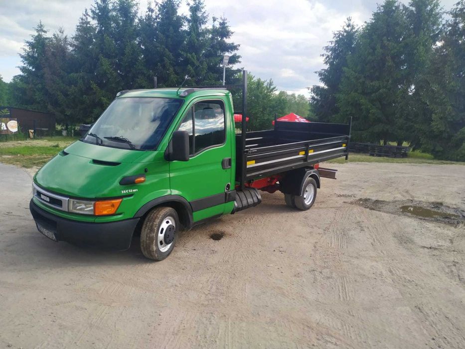 Transport małą wywrotką do 3 ton