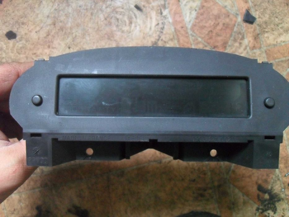 Ekran radia Peugeot 206