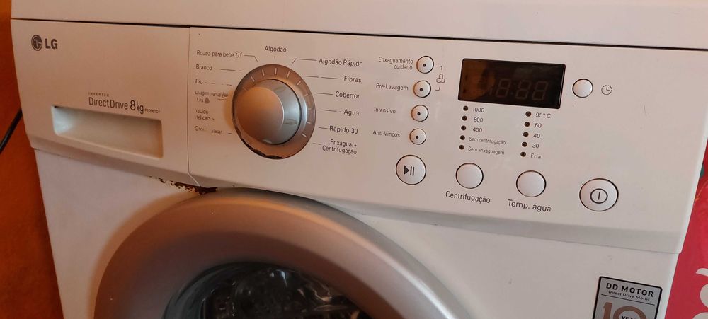 Máquina de Lavar Roupa LG Direct Drive 8kg