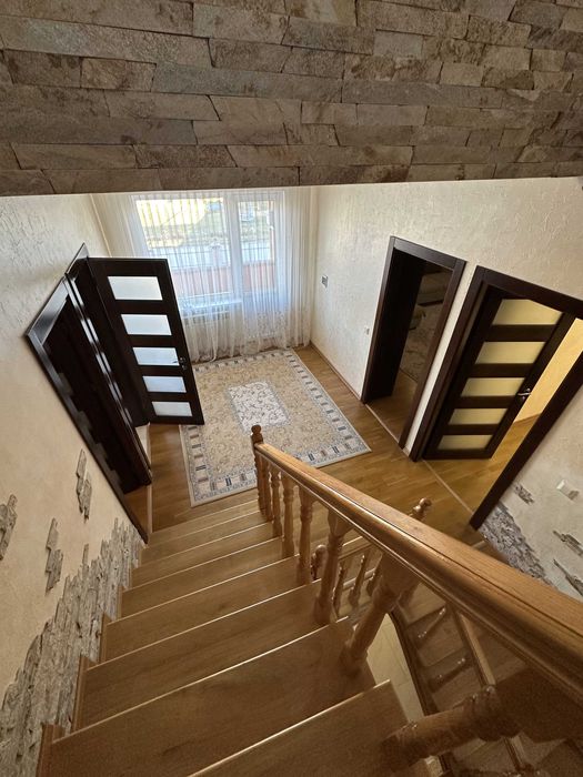 Продам сучасний напів особняк (дуплекс) з ремонтом в м.Тисмениця