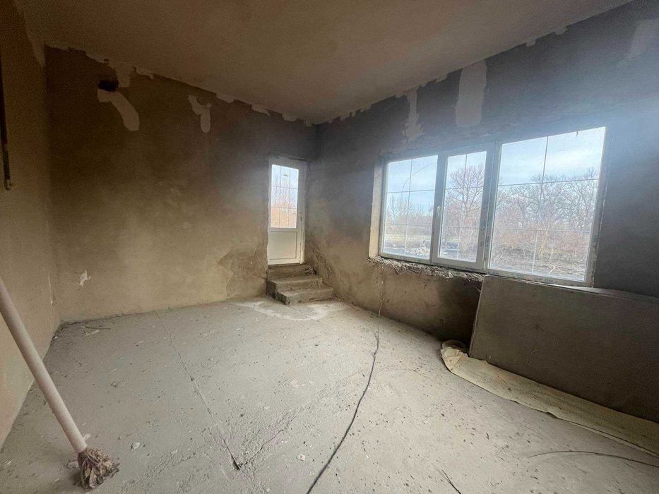 Продаж будинку біля лісу, перша лінія від річки