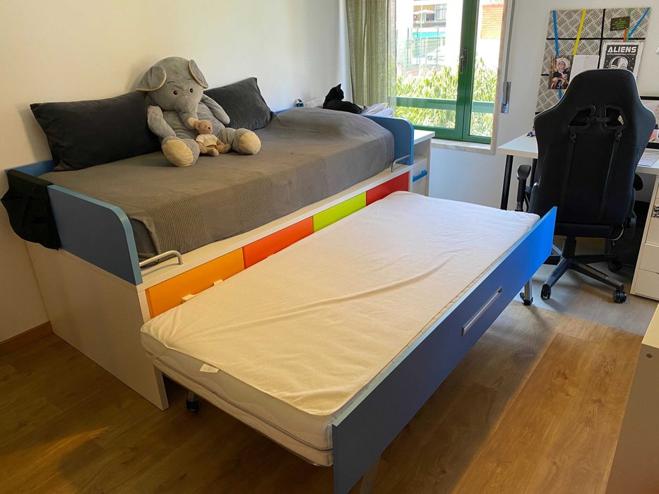 Quarto Juvenil compacto64584396411267122