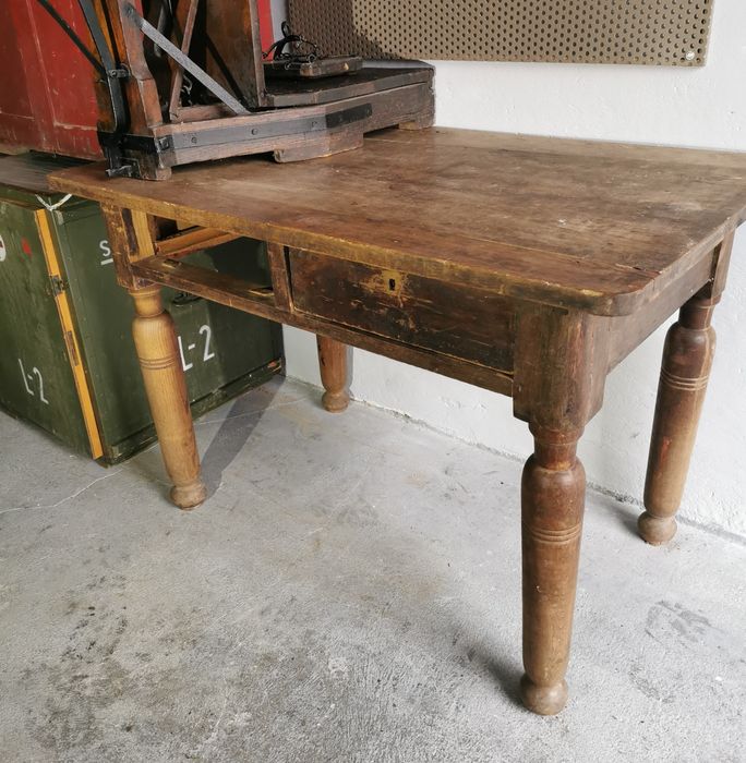 Stół wiejski 100  letni