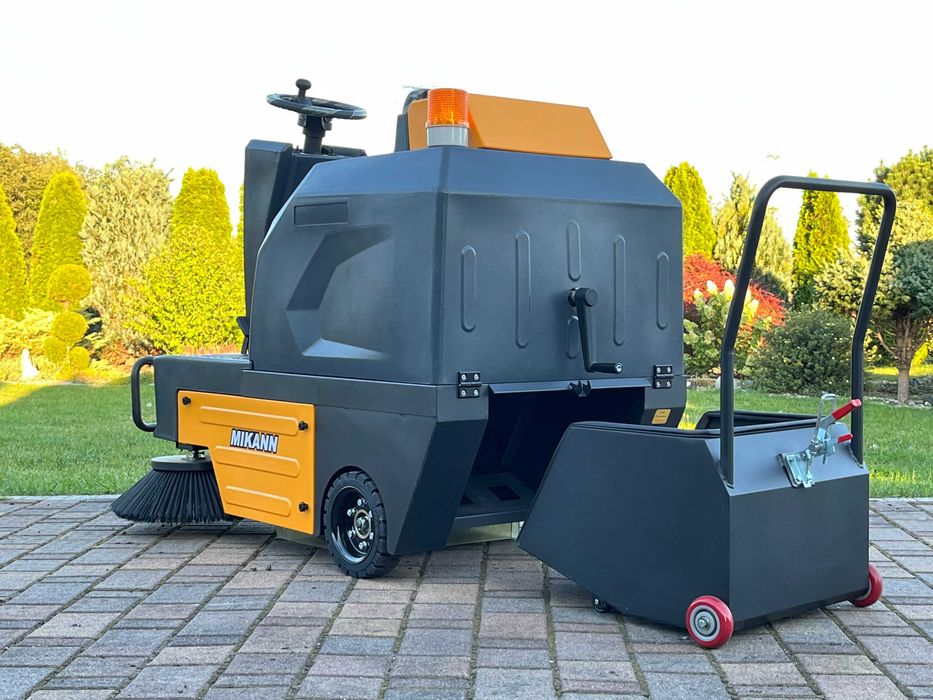 Zamiatarka Samojezdna, Mikann ME125,Karcher, Hako Japan Trak, RATY 0%