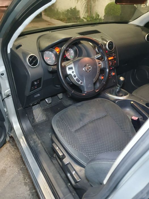 Nissan Qashqai 2009 – Manual – Pronto a circular