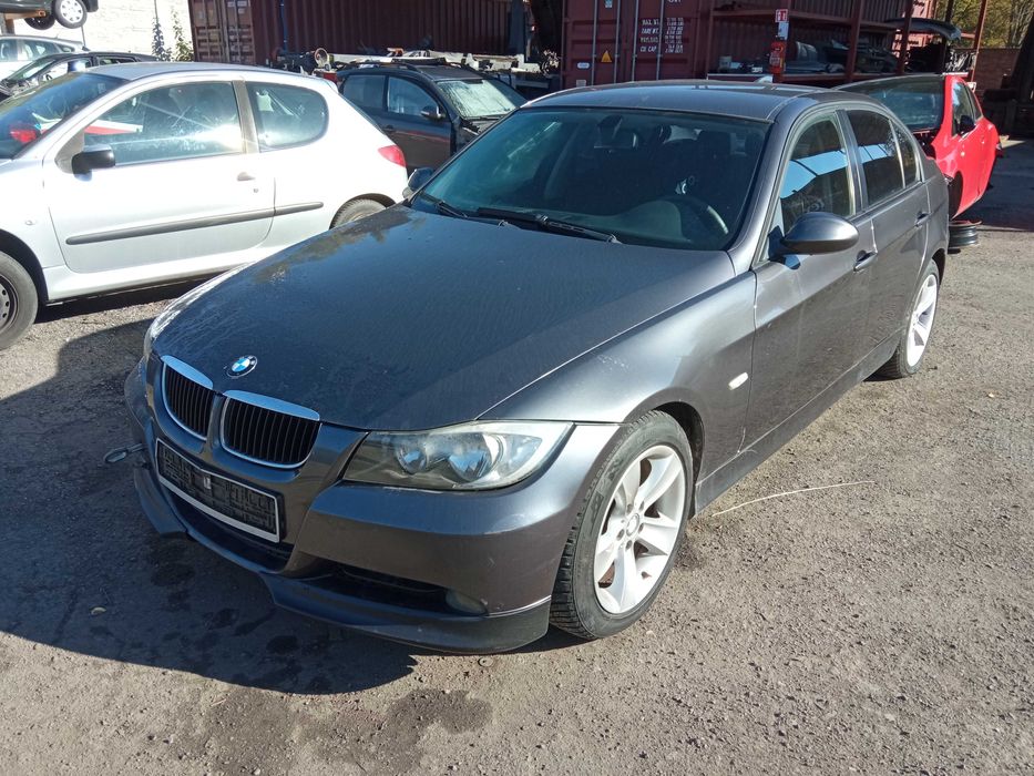 BMW E90 320i NA CZĘŚCI silnik nie sprawny