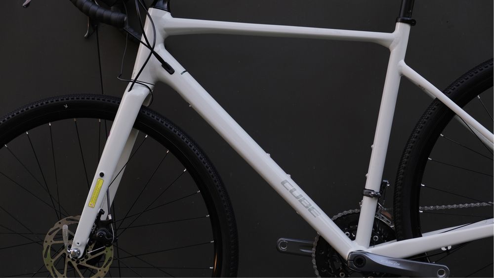 Гравійний велосипед Cube Nuroad One FE Claris (2025)