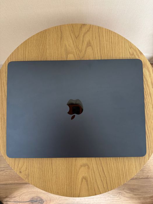 MacBook Air 13” M2 2022