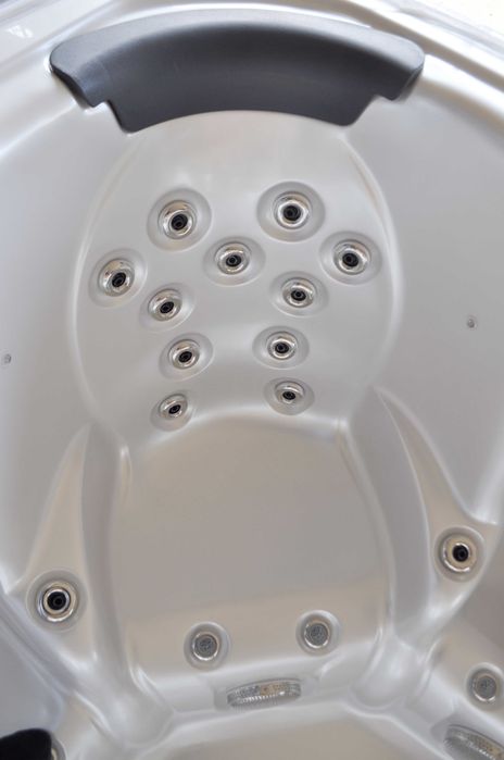 Jacuzi ogrodowe SPA Balboa 224×224×90 cm Akryl.  Pokrywa i schody