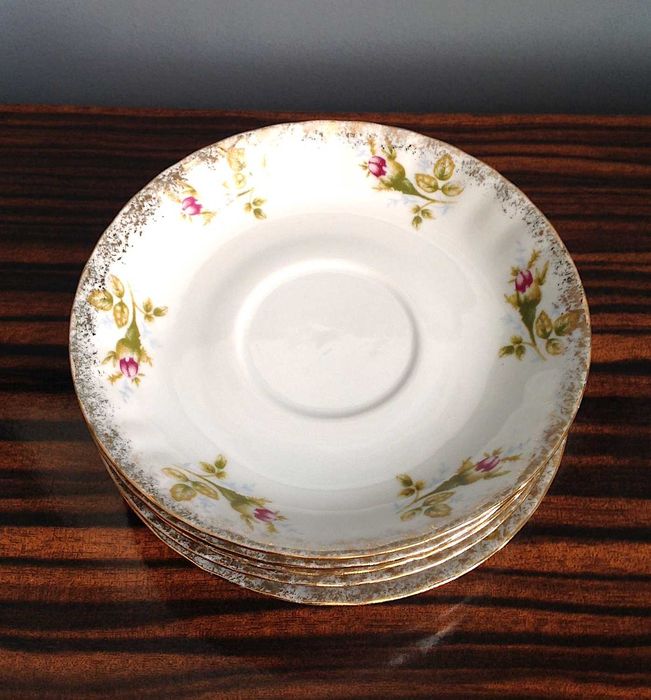 Chodzież 6 x spodek Kamelia Złota Róża