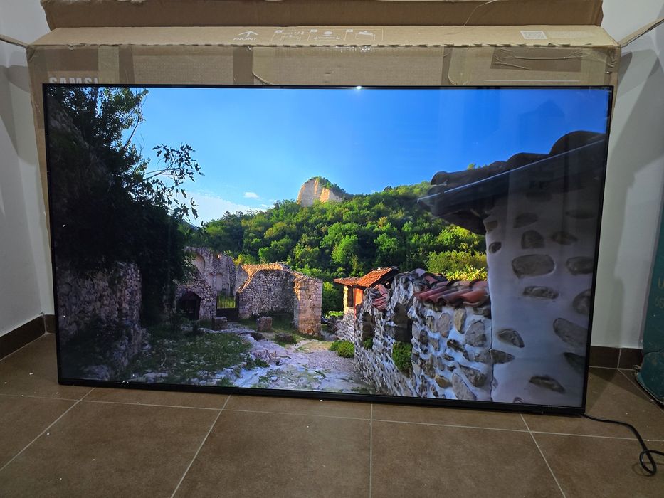 Telewizor 65 cali 4K smart wifi YouTube Netflix  .Stan igla jak nowy