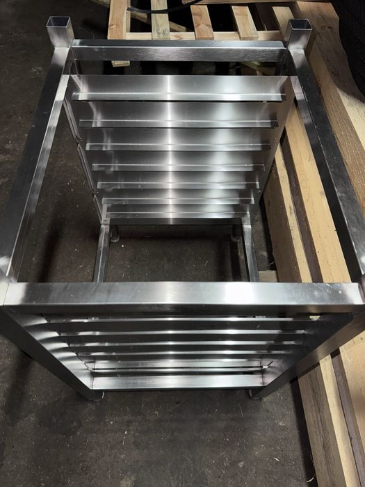 Podstawa do pieca konwekcyjno parowego unox na blaszki blachy stefania